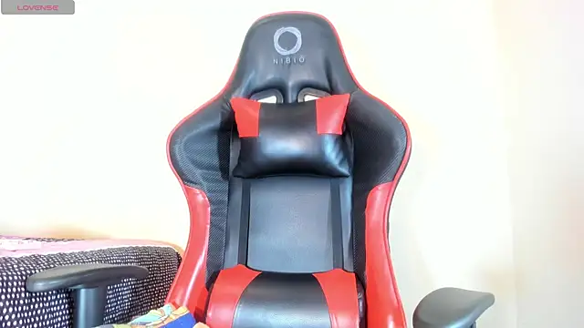 hot-nikol online show from 11/15/25, 10:37