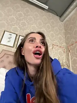 Amanda River online show from 03/07/25, 07:30