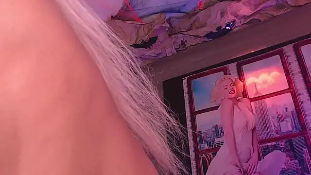 Snapshot of SashaNova chatting on 10/30/25, 05:09 SashaNova online show from 10/30/25, 05:09