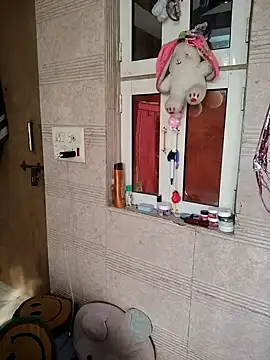 Miss Love25 online show from 12/22/25, 09:39