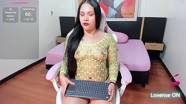 i am karoll online show from 11/29/25, 07:06