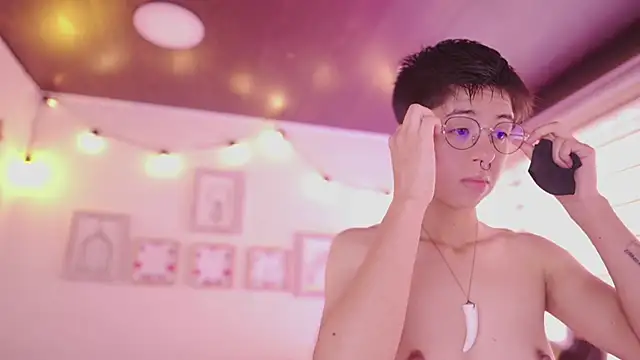 tommy blue online show from 04/10/26, 01:49