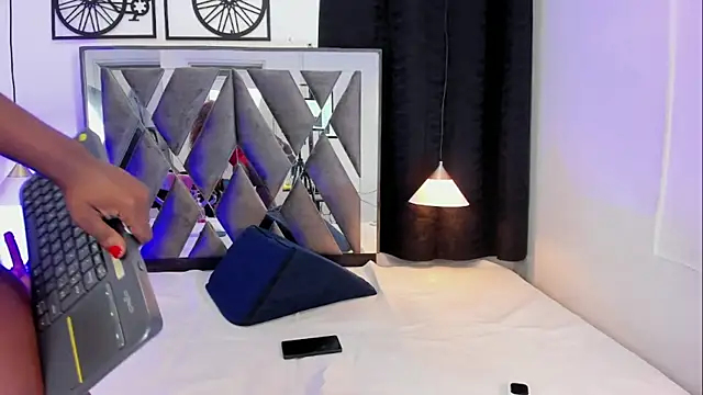 CandyMartinez  online show from 03/13/26, 08:15