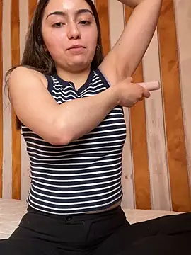 Snapshot of floooohv chatting on 10/18/25, 09:59 floooohv online show from 10/18/25, 09:59