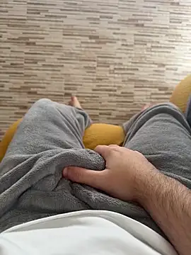 ategurl192 online show from 04/01/26, 06:25