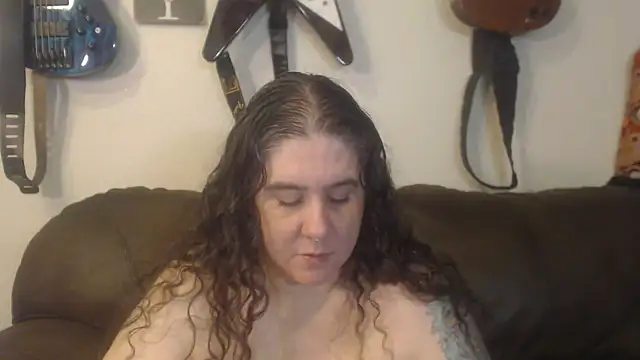 Dreaming Of Blue online show from 03/09/25, 07:37