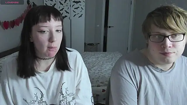 JayMollyy online show from 04/28/26, 04:12