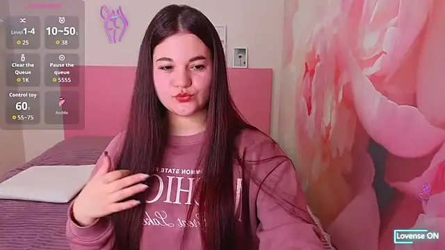 ElinaMils online show from 04/25/26, 06:05