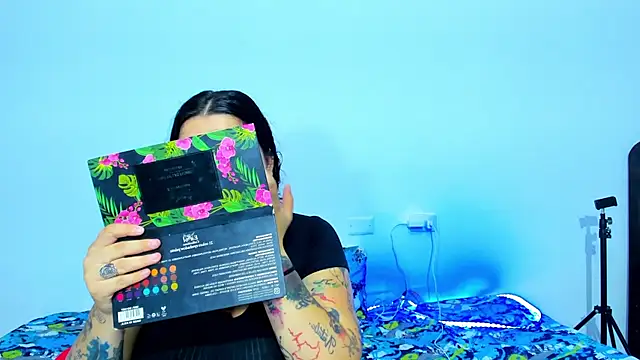 Celestte online show from 03/04/25, 05:32