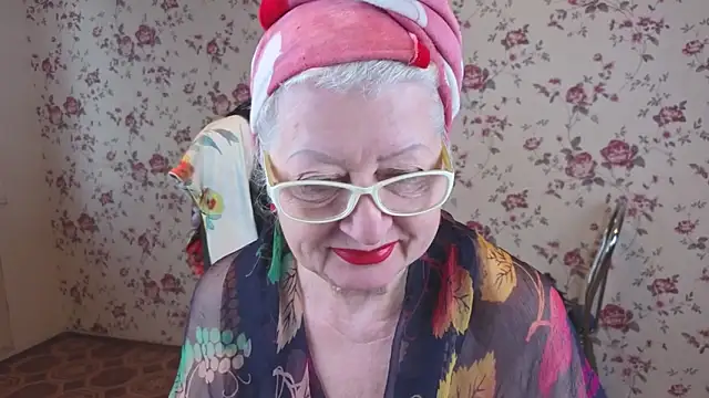 Maya Mayflower online show from 10/16/25, 04:02