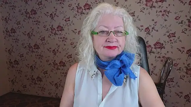 Maya Mayflower online show from 11/10/25, 04:11