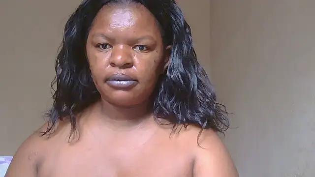 Snapshot of ebony_rose11 chatting on 02/18/25, 12:17 ebony rose11 online show from 02/18/25, 12:17