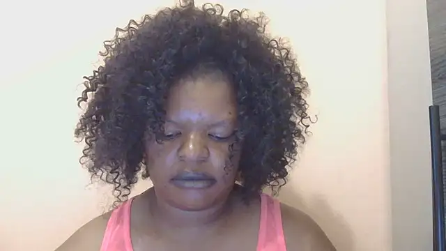 Snapshot of ebony_rose11 chatting on 09/11/25, 12:27 ebony rose11 online show from 09/11/25, 12:27