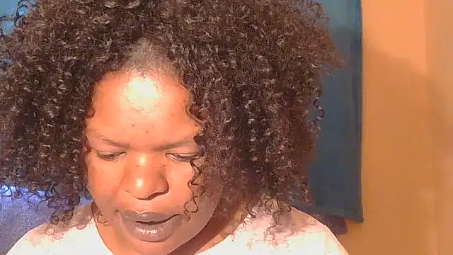Snapshot of ebony_rose11 chatting on 09/14/25, 08:35 ebony rose11 online show from 09/14/25, 08:35