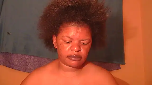 Snapshot of ebony_rose11 chatting on 09/23/25, 04:21 ebony rose11 online show from 09/23/25, 04:21