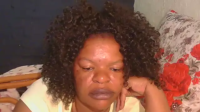 ebony rose11 online show from 11/18/25, 04:17