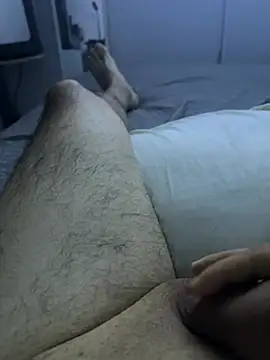 Snapshot of alrume49big chatting on 03/04/25, 11:19 alrume49big online show from 03/04/25, 11:19