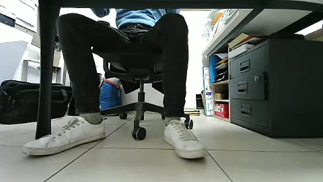 GM51-1988 online show from 10/22/25, 04:18