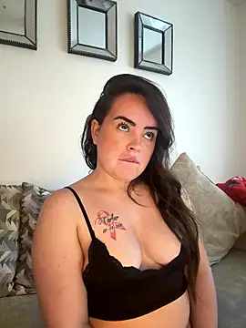 Snapshot of Sophie_23XX chatting on 01/07/26, 11:56 Sophie 23XX online show from 01/07/26, 11:56