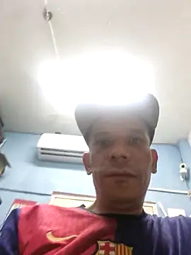 karlossan24 online show from 10/21/25, 07:09