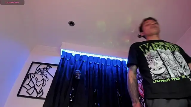 Snapshot of KratosAfroditacs chatting on 03/08/25, 10:13 KratosAfroditacs online show from 03/08/25, 10:13