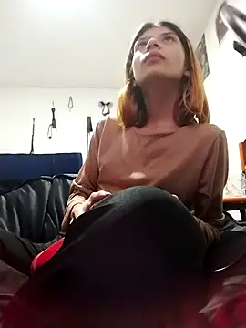 Snapshot of KratosAfroditacs chatting on 10/01/25, 01:11 KratosAfroditacs online show from 10/01/25, 01:11