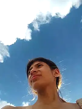 Snapshot of KratosAfroditacs chatting on 11/17/25, 09:09 KratosAfroditacs online show from 11/17/25, 09:09