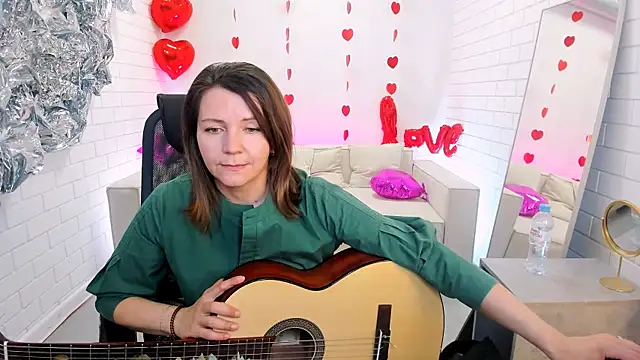 NicoleHitman online show from 03/10/25, 12:37