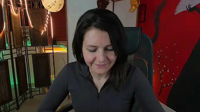 NicoleHitman online show from 03/17/25, 08:18