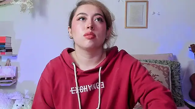 julieta cooper20 online show from 04/12/26, 04:06