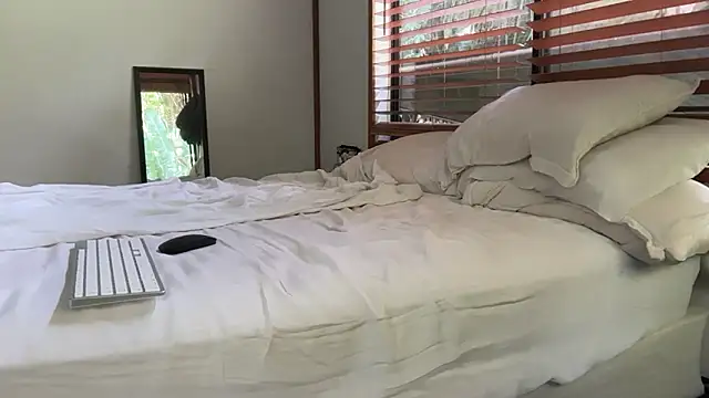 pleasuresponge online show from 12/22/25, 02:30