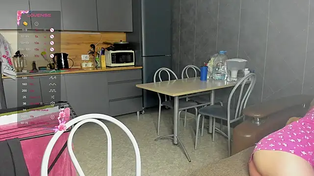 EvaTheHeart online show from 10/18/25, 03:09