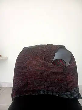 Snapshot of Latte1204 chatting on 10/02/25, 09:27 Latte1204 online show from 10/02/25, 09:27