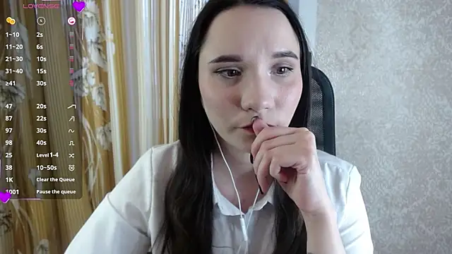 Snapshot of KateForLove chatting on 03/04/25, 12:55 KateForLove online show from 03/04/25, 12:55