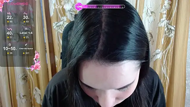 Snapshot of KateForLove chatting on 10/21/25, 12:06 KateForLove online show from 10/21/25, 12:06