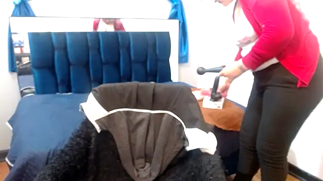 Snapshot of BiancaSteel chatting on 03/15/25, 12:13 BiancaSteel online show from 03/15/25, 12:13