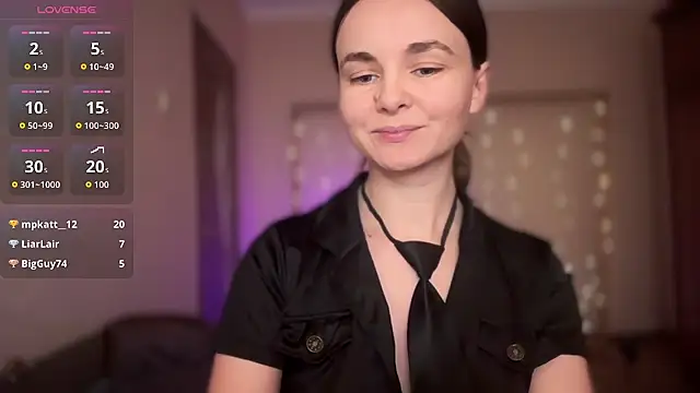 lanaloulou online show from 09/22/25, 10:50