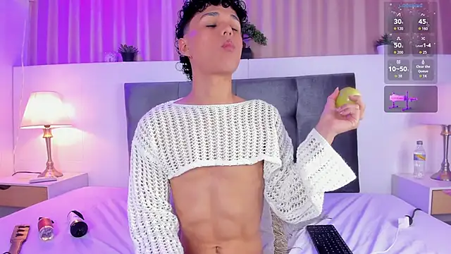 Kai riptide online show from 09/30/25, 08:03