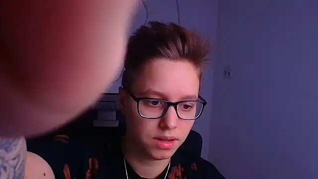 Bella Swannn online show from 03/06/25, 12:09