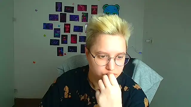 Bella Swannn online show from 03/18/26, 12:19