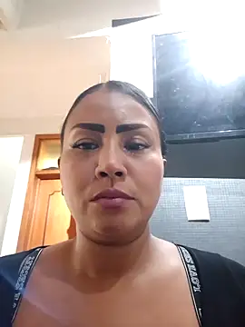 Snapshot of Ariana_Rodriguez chatting on 03/06/25, 06:59 Ariana Rodriguez online show from 03/06/25, 06:59