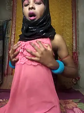 Cutesoma01 online show from 10/26/25, 04:24