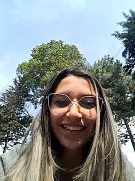 Snapshot of Isabella_Varella chatting on 03/08/25, 07:42 Isabella Varella online show from 03/08/25, 07:42