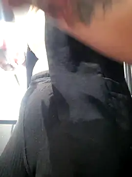 Snapshot of Isabella_Varella chatting on 09/22/25, 01:35 Isabella Varella online show from 09/22/25, 01:35