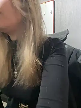 Snapshot of Isabella_Varella chatting on 01/14/26, 01:06 Isabella Varella online show from 01/14/26, 01:06