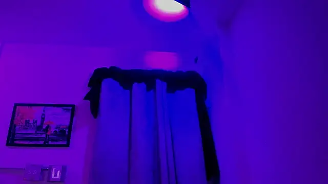 Liz ortega30 online show from 04/21/26, 11:49