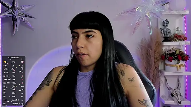 Snapshot of Saraa_Desiree chatting on 03/17/25, 08:09 Saraa Desiree online show from 03/17/25, 08:09