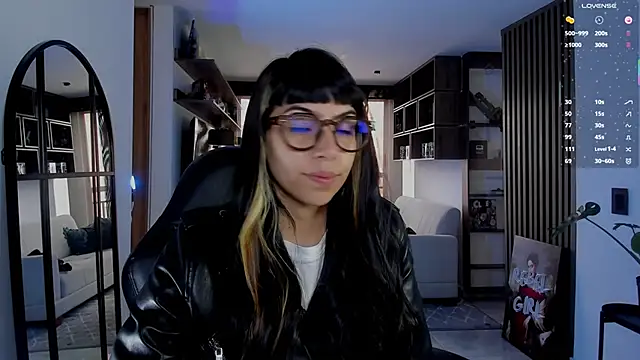 Saraa Desiree online show from 03/19/26, 03:16