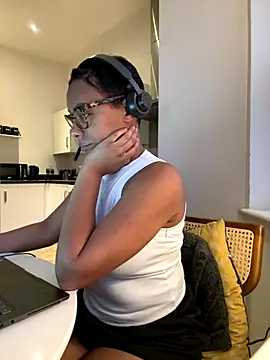 Melia Rayne online show from 11/13/25, 03:55