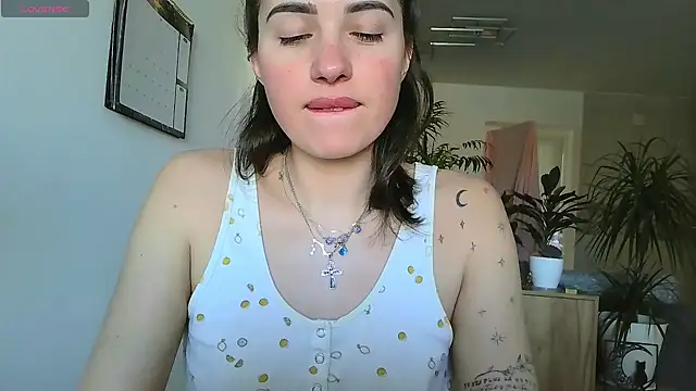 neferutt online show from 02/14/26, 11:51